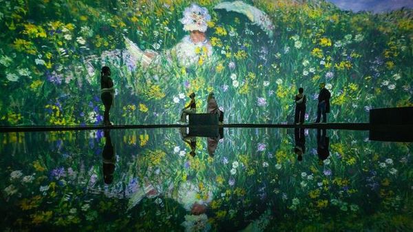 An immersive Monet experience