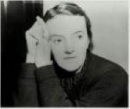 Barbara Hepworth – A sculptor melding art and life